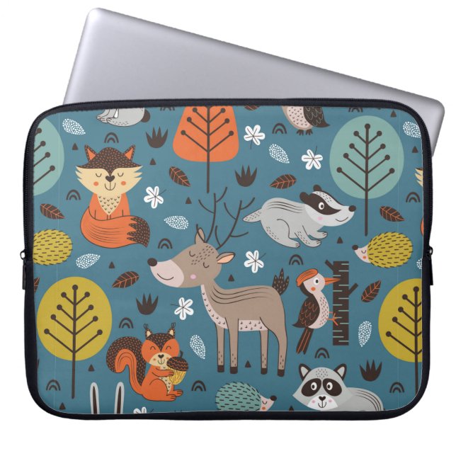 Seamless pattern with forest animals on blue backg laptop sleeve (Front)