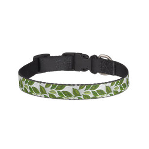 Seamless Pattern with Green Tea Leaves Pet Collar
