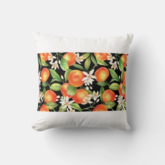 Seamless pattern with orange fruits, flowers and l throw pillow (Front)