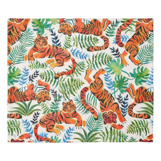 Seamless pattern with painted in watercolor tigers duvet cover (Front)