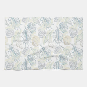 Seamless pattern with seashells bath towel