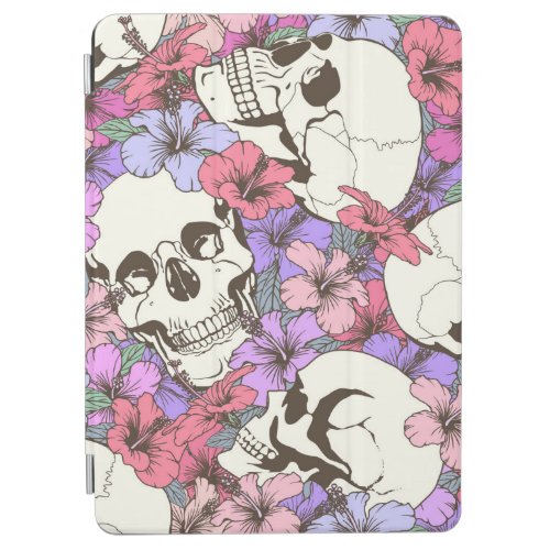 Seamless pattern with skulls fnd flowers iPad air cover