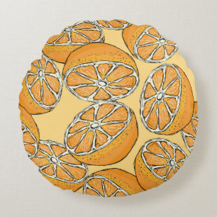 Seamless pattern with sliced oranges. Vintage illu Round Pillow
