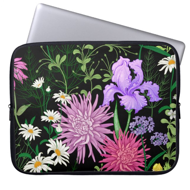 Seamless summer pattern. Wild flowers chamomile, h Laptop Sleeve (Front)