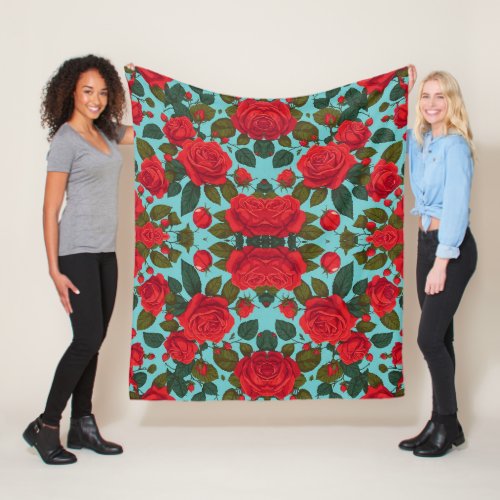 Seamless summer wild red roses fleece blanket