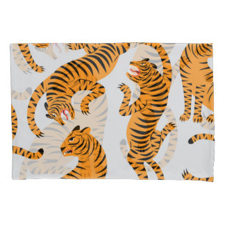 Seamless tiger pattern, wildlife theme. pillow case