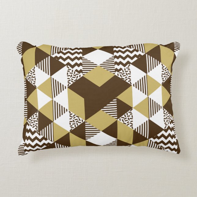Seamless triangle: geometric gold fashion. accent pillow (Front)