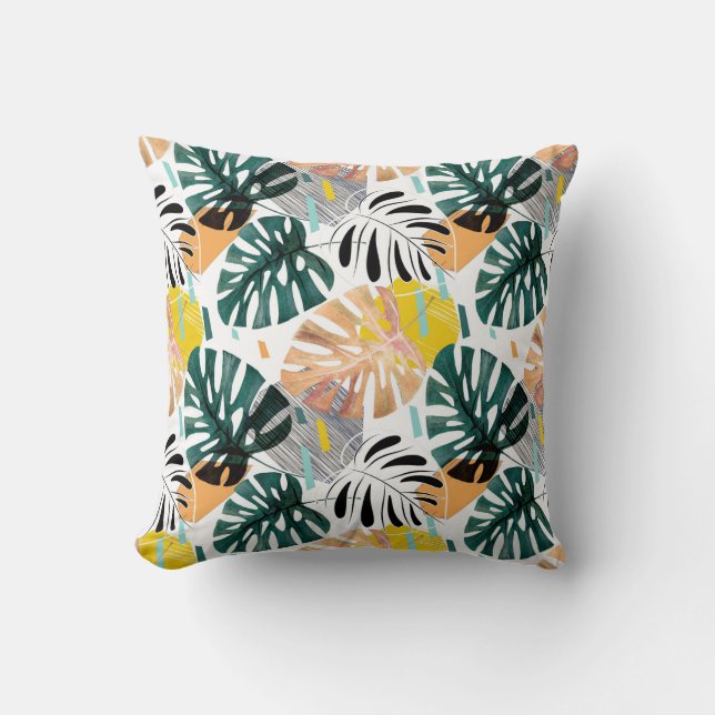 Seamless tropical pattern. Green leaves of a palm  Throw Pillow (Front)