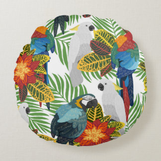 Seamless tropical pattern with parrots. round pillow