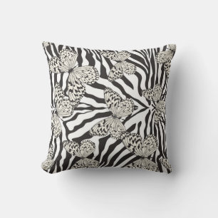 Seamless vintage multicolor butterflies pattern. B Throw Pillow