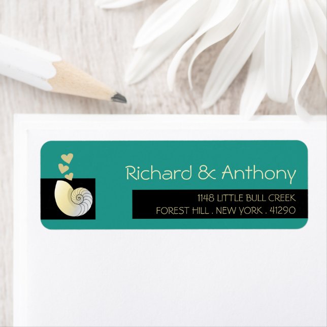 Seashell and Hearts, Beach Wedding Label (Insitu)