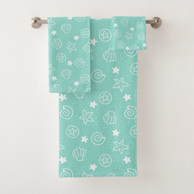 Seashells and Starfish Teal Pattern Bath Towel Set (Insitu)