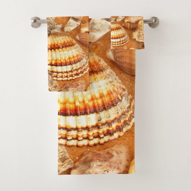 Seashells Collection On The Beach Bath Towel Set (Insitu)