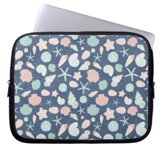 seashells pattern laptop sleeve