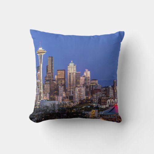 Seattle Downtown and Mt Rainier at Twilight Throw Pillow