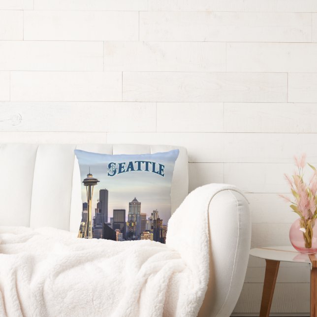 Seattle Fleece Blanket Throw Pillow (Couch)