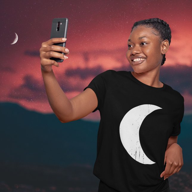 Selfie Moon T-Shirt (Creator Uploaded)