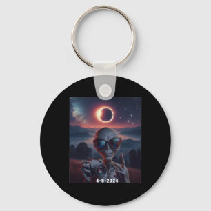 Selfie With Solar 2024 Eclipse Wearing Gles Retro Keychain