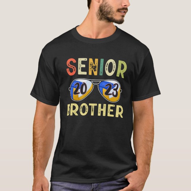 Senior Brother 2023 Cool Proud Volleyball Senior G T-Shirt (Front)