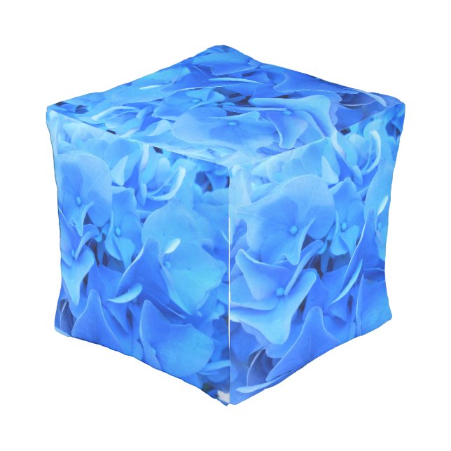 Seraphine Outdoor Pouf (Angled Back)