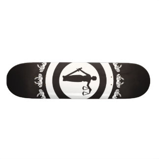 Serial Huntress Skateboard 2 Deck