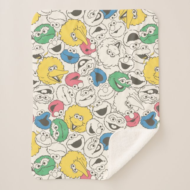 Sesame Street Pals | Big Head Core Pattern Sherpa Blanket (Front)