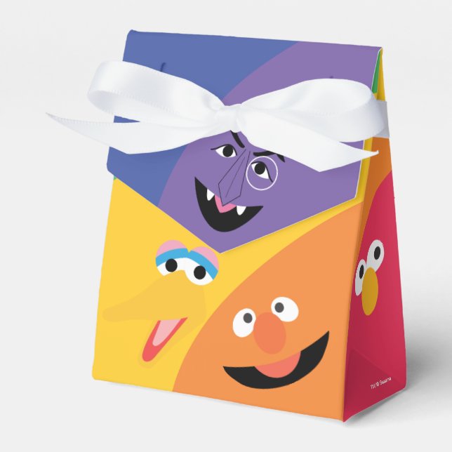 Sesame Street Pals Rainbow Favor Box (Front Side)