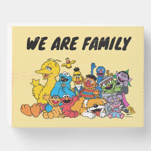 Sesame Street  Sesame Pals Group Portrait Wooden Box Sign