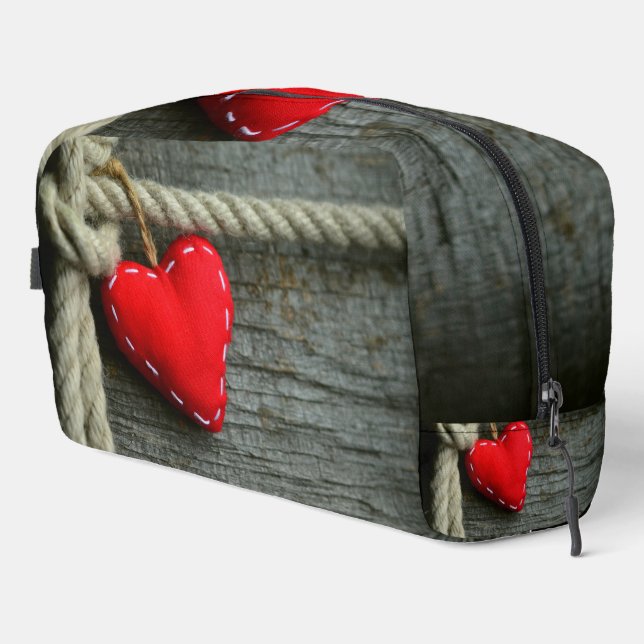 Sew heart dopp kit (Right Corner)