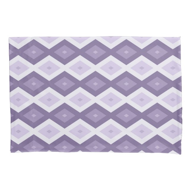 Shades of lavender diamond pattern pillow case (Front)