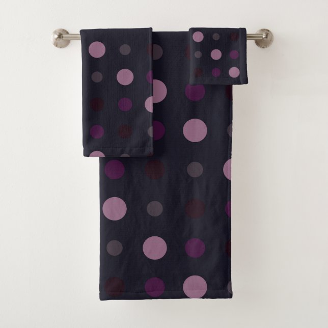 Shades of purple Dots Bath Towel Set (Insitu)