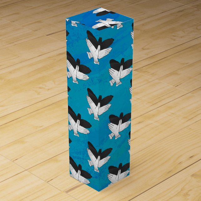 Shadow Eagle on Blue Wine Gift Box (Front)