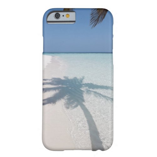 Shadow of a palm tree on a deserted island beach barely there iPhone 6 case