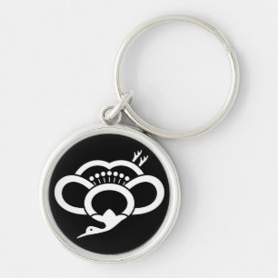 Shadowed crane-shaped plum blossom keychain