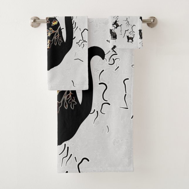 Shadowing Moon Bath Towel Set (Insitu)