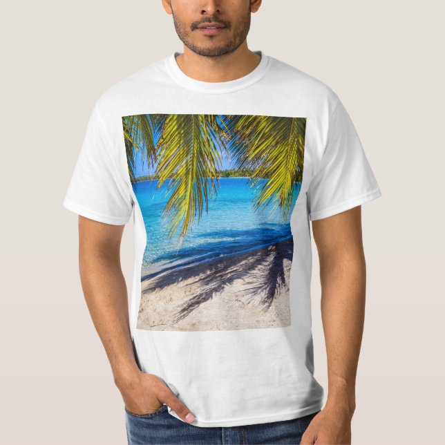 Shadows on the beach T-Shirt (Front)