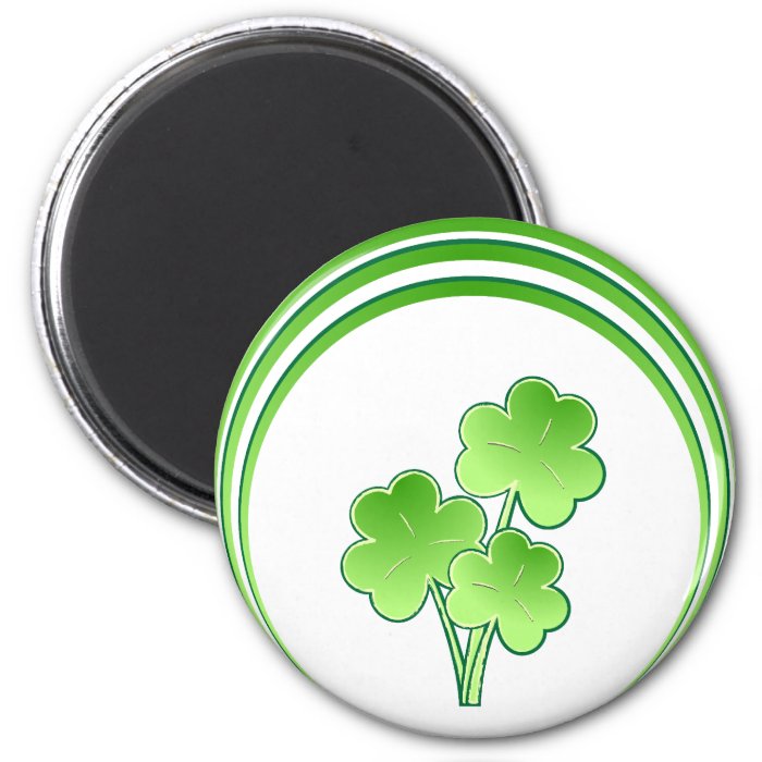 Shamrock bouquet in circles magnets