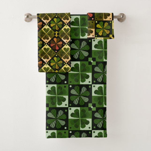 Shamrock Checkerboard Pattern Bath Towel Set (Insitu)
