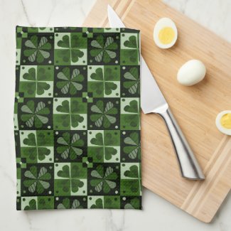 Shamrock Checkerboard Pattern 