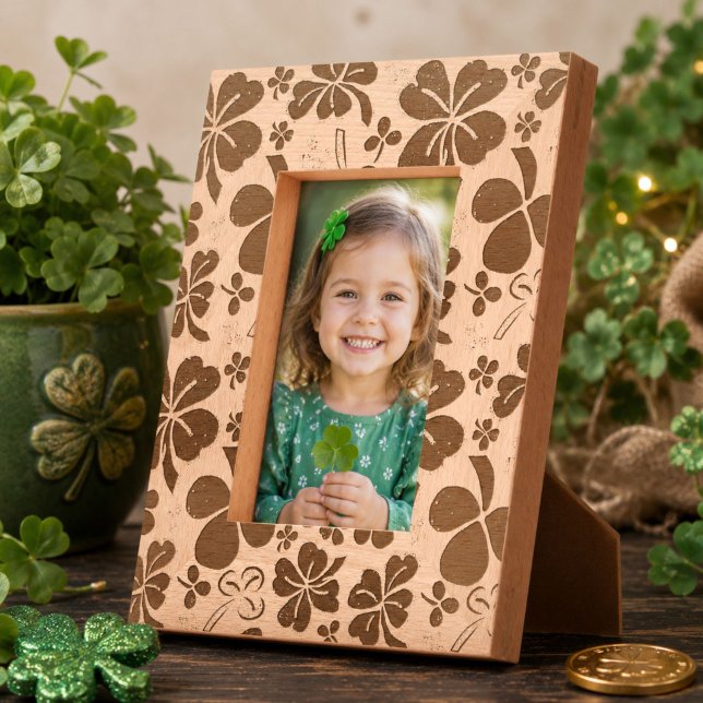 Shamrock Clover Pattern Four Leaves Engraved Frames (Creator Uploaded)