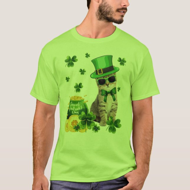 shamrock dog cat lover gift patricks day gift T-Shirt (Front)