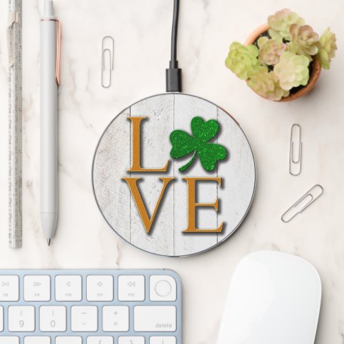 Shamrock Love St Patricks Day Wireless Charger