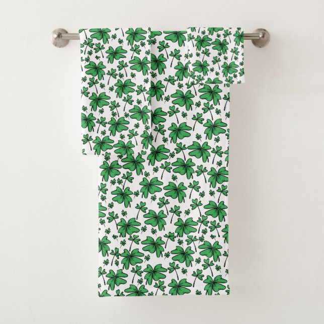 Shamrocks Clover Pattern Bath Towel Set (Insitu)