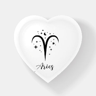 Shape: Glass Heart Paperweight