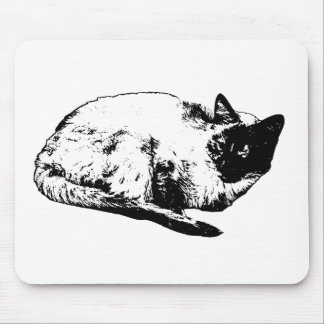 Sharp focus, cat calm mouse pad