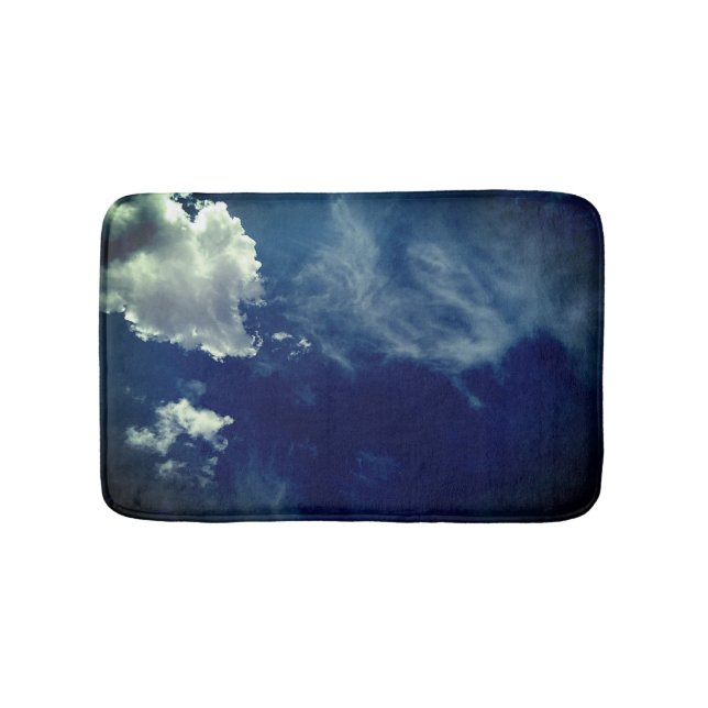 Sharpened clouds bath mat (Front)