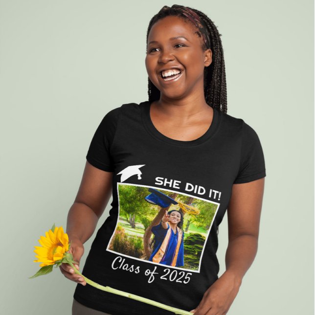 She Did It Class of 2025 Congrats Graduation Photo T-Shirt (Creator Uploaded)