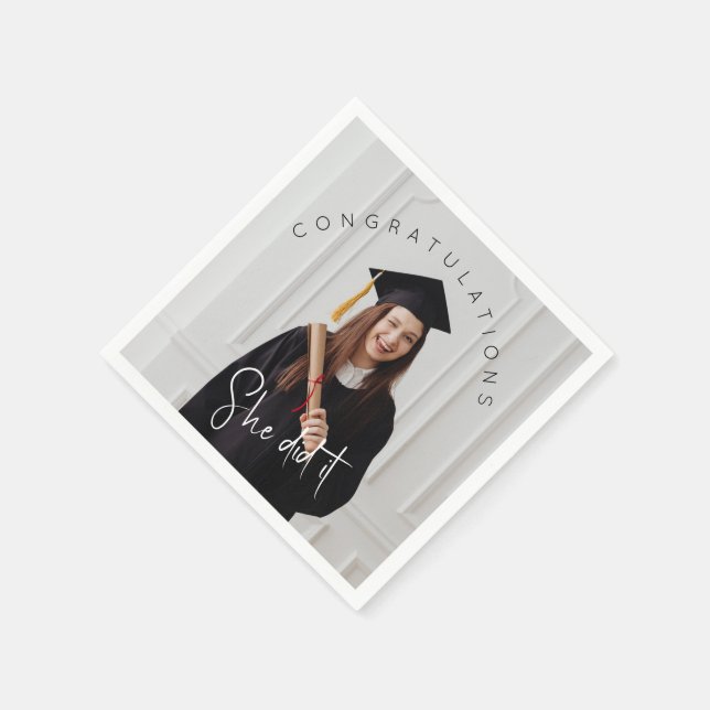 She did it, photo, congratulations to the graduate napkins (Corner)