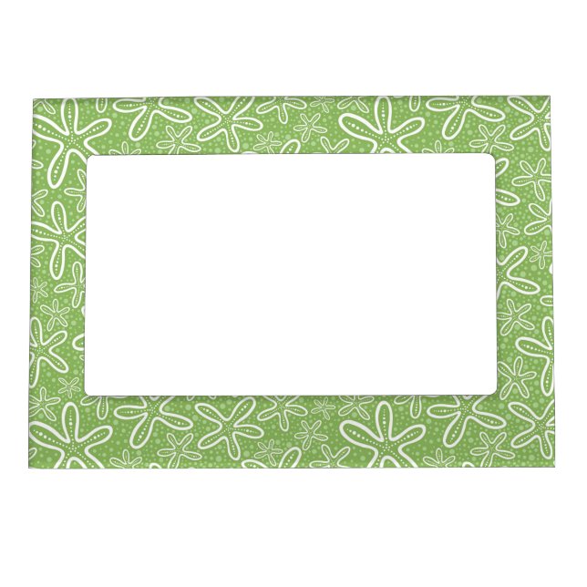 Shell Pattern On Spotted Background Magnetic Frame (Front)
