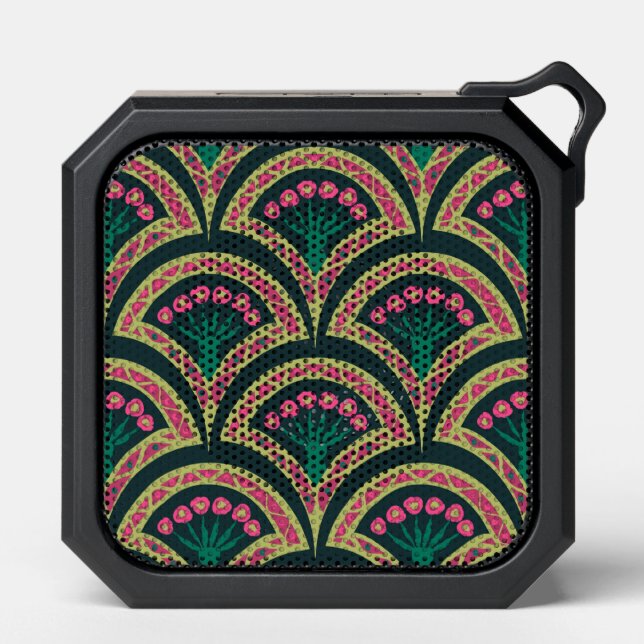 shell shaped green pattern bluetooth speaker (Front)